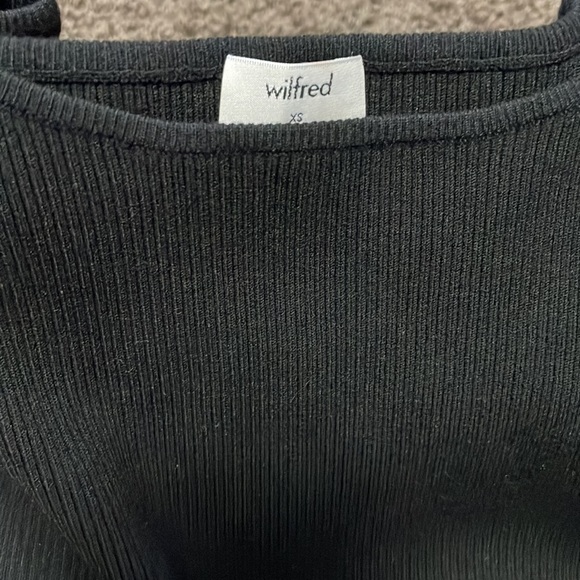 ♦️SOLD♦️Wilfred crop top - Picture 7 of 7